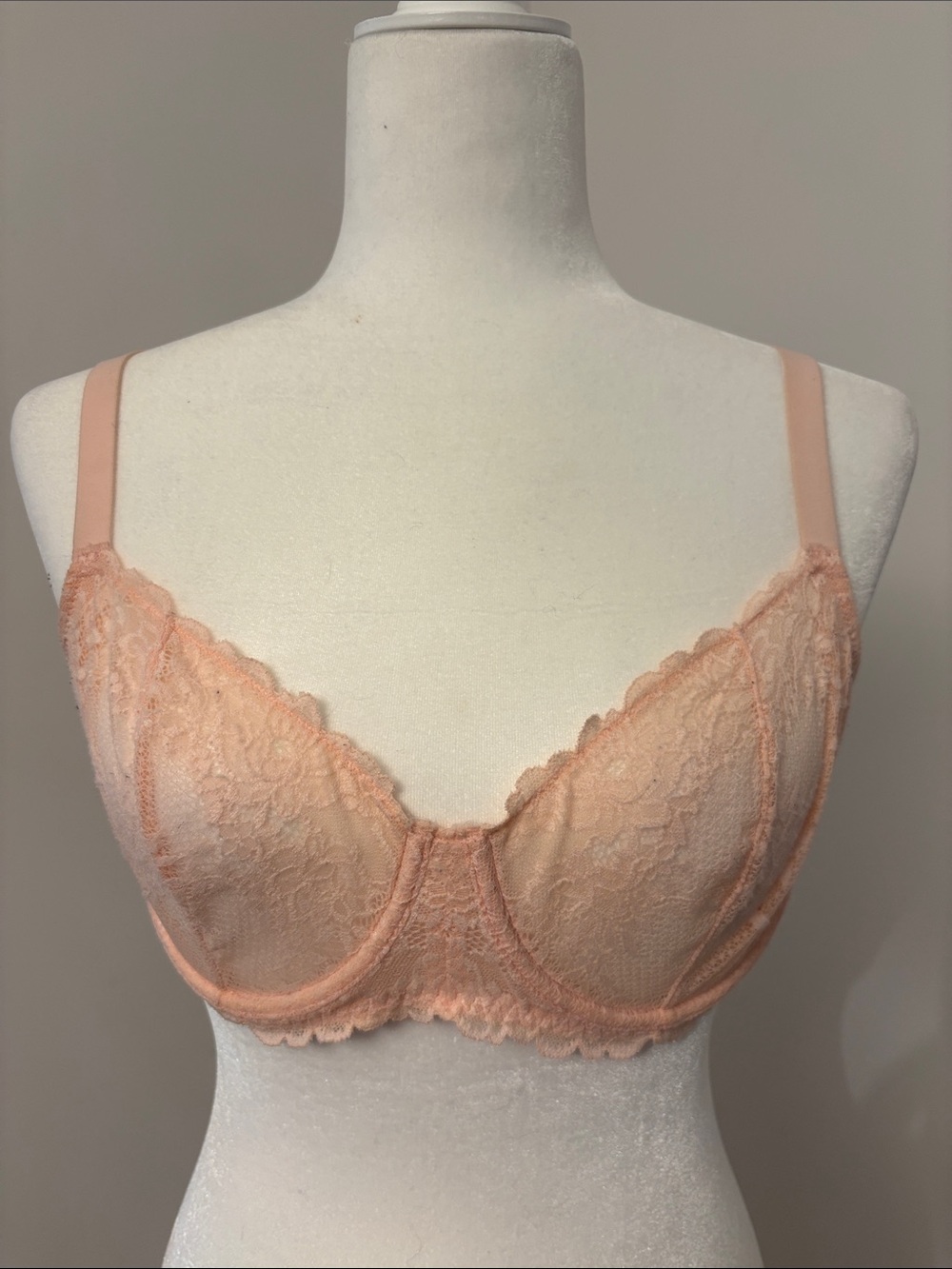Natori Peach Lace Underwire Bra